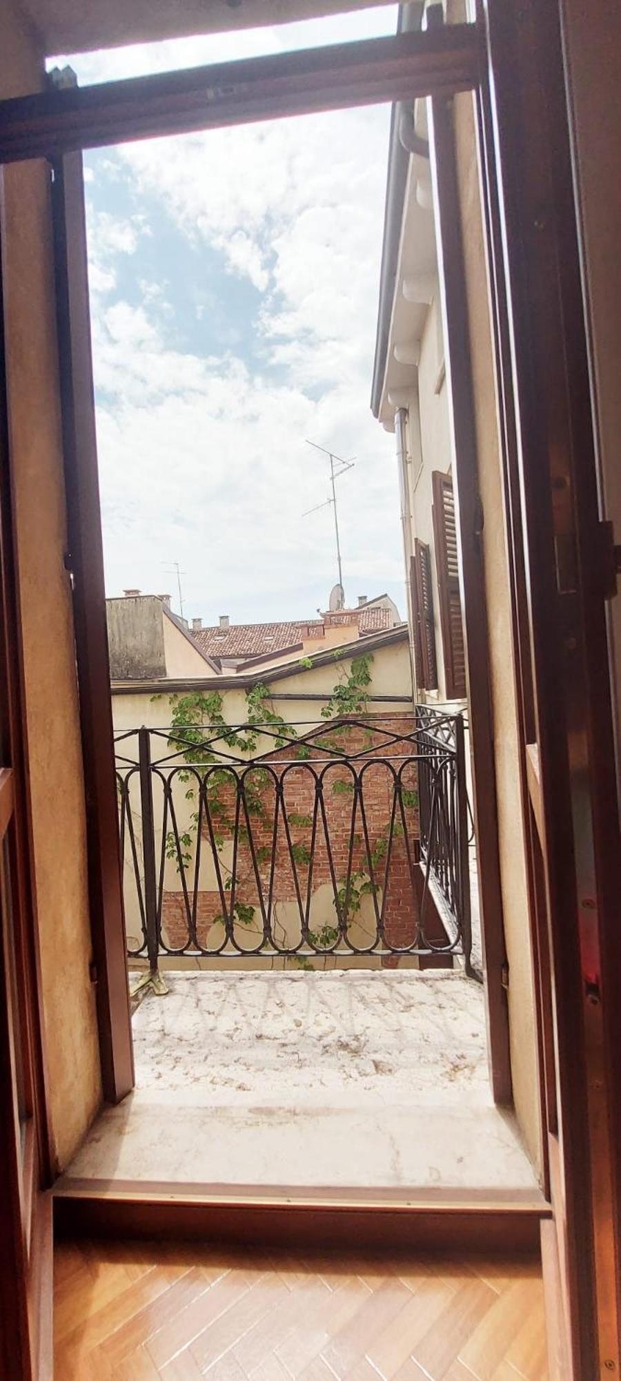 Elle Palace - Simply Elegant Βερόνα Εξωτερικό φωτογραφία